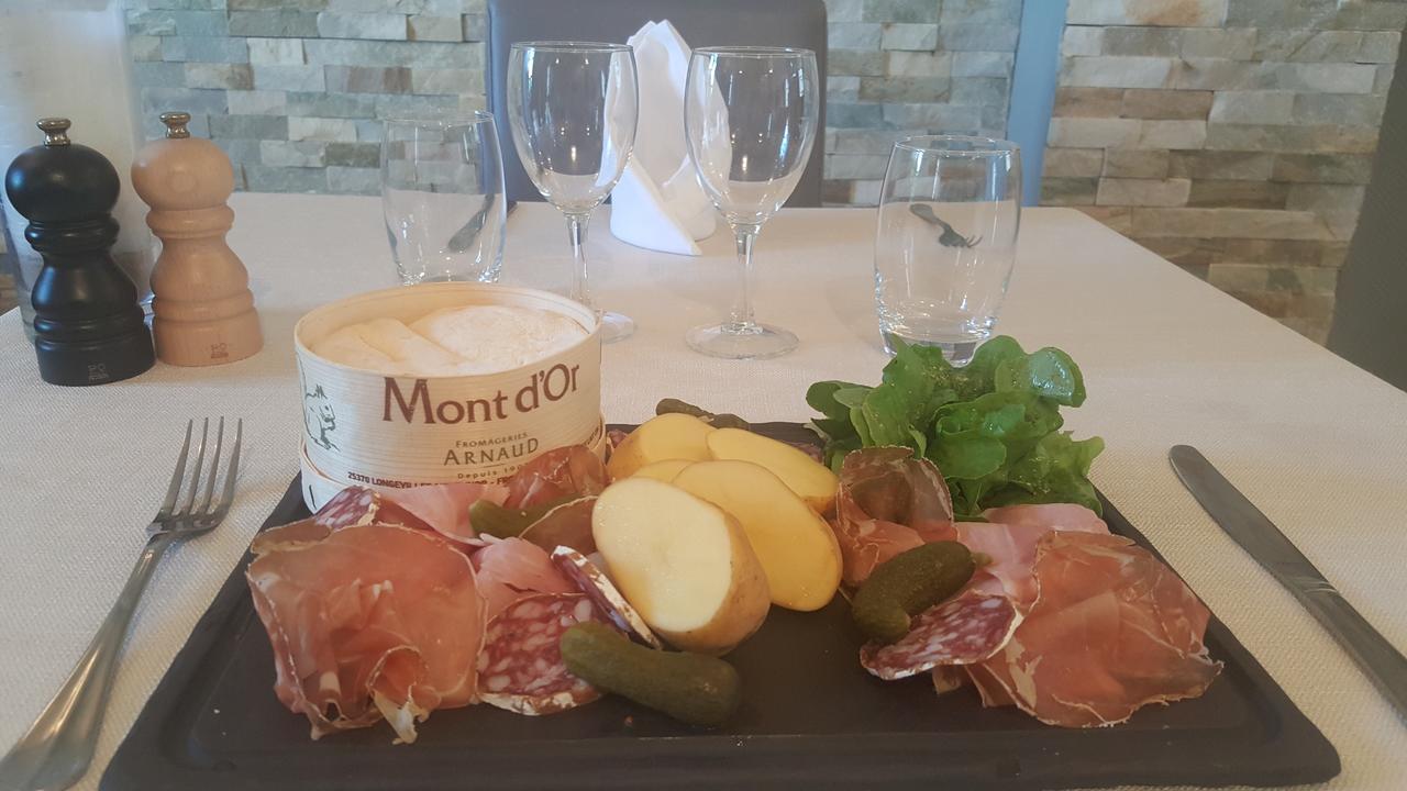Auberge Le Cheylet Apchon 외부 사진